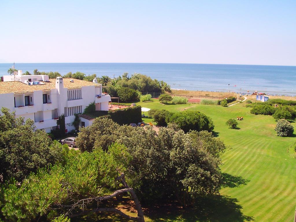 Hotel Della Baia Baia Domizia Exterior foto